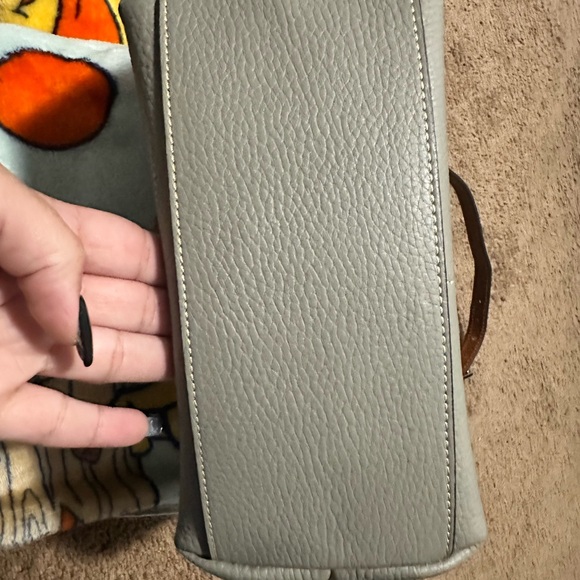 Dooney & Bourke shoulder bag - Picture 5 of 5